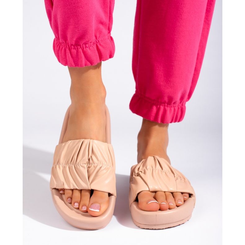 Tongs femme beiges 1