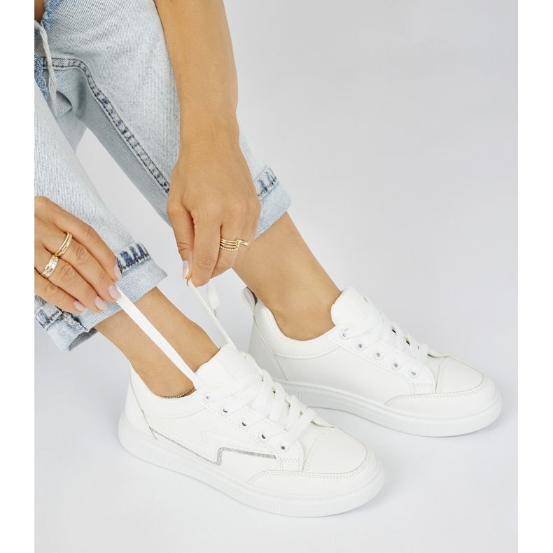 Baskets femme blanches 1