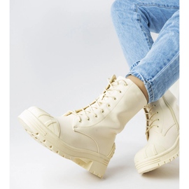 Bottines beige clair à semelle plus épaisse de Manara 1