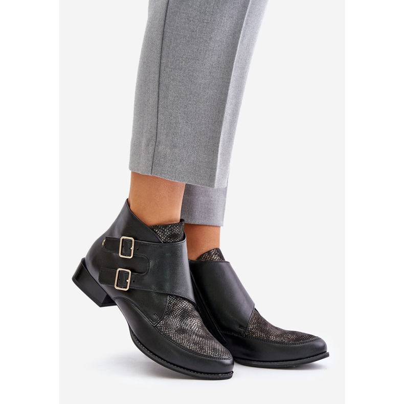 Bottines Talon Bas En Cuir Avec Boucles Maciejka 06696-01 Noir le noir 1