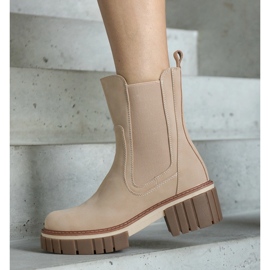 Bottes à plateforme massives beige clair avec abrasions de Sholla 1