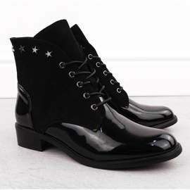 Bottines femme en cuir verni avec rivets, noir Sabatina DM24-25P 2