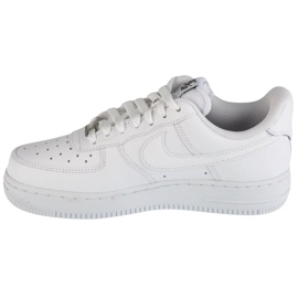 Chaussures Nike Air Force 1 07 DX5883-100 blanche 1