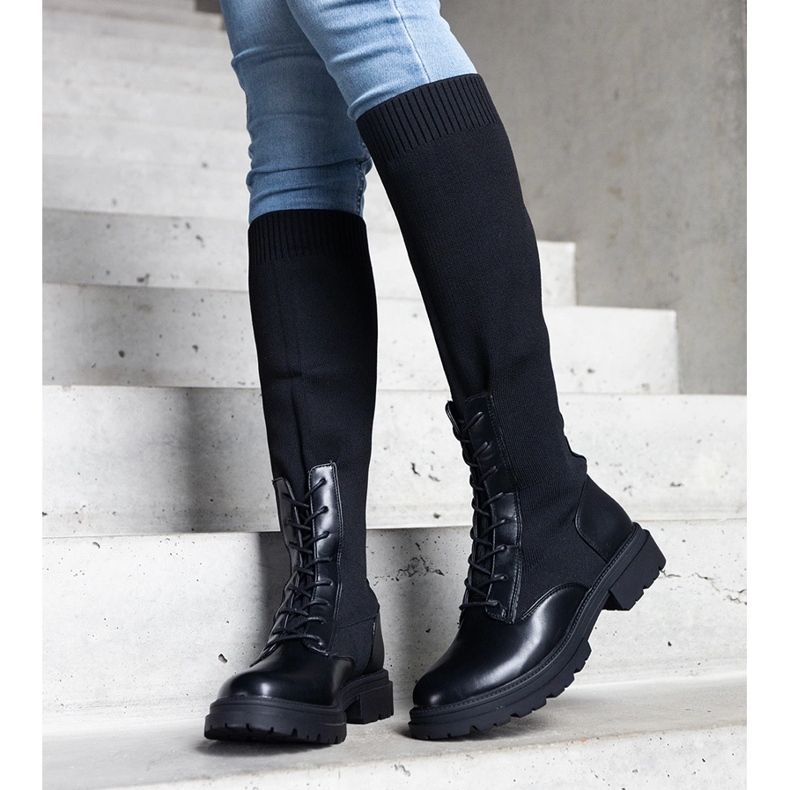 Bottines noires à enfiler avec tige en matière souple par Luana 1