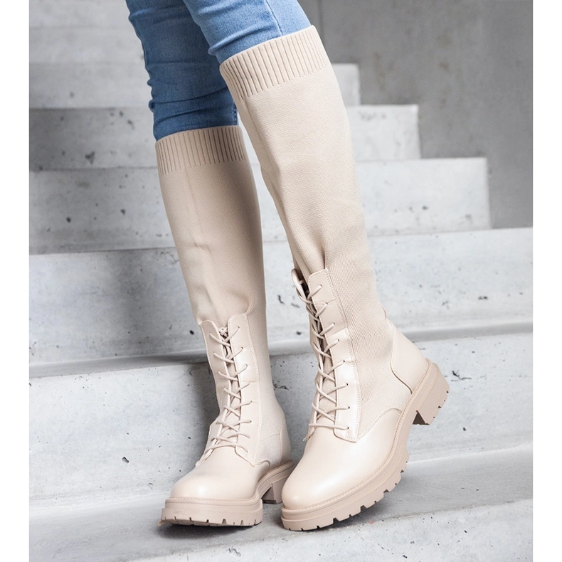Bottines à enfiler beiges avec tige en matière souple par Luana 1 Bottines à enfiler beiges avec tige en matière souple par Luana 1