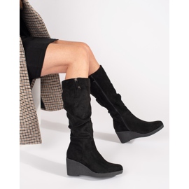 Bottines compensées femme en daim noir le noir 2