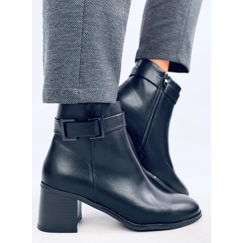 Bottes à talons Dolores noires 2