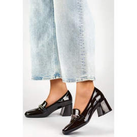 Chaussures à talons hauts en cuir pour femmes avec décoration, noir 24-58242B 2