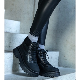 Baskets noires à semelle épaisse et fourrure Best 1