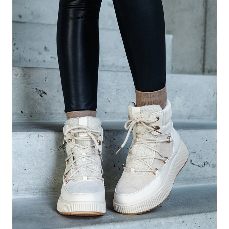 Bottines beige clair à semelle plus épaisse, Rosemarie 1