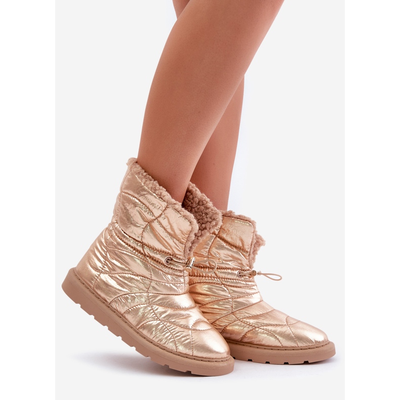 Bottes de neige pour femmes avec cordon de serrage isolées avec fourrure en peau de mouton or rose Vamidra doré 1