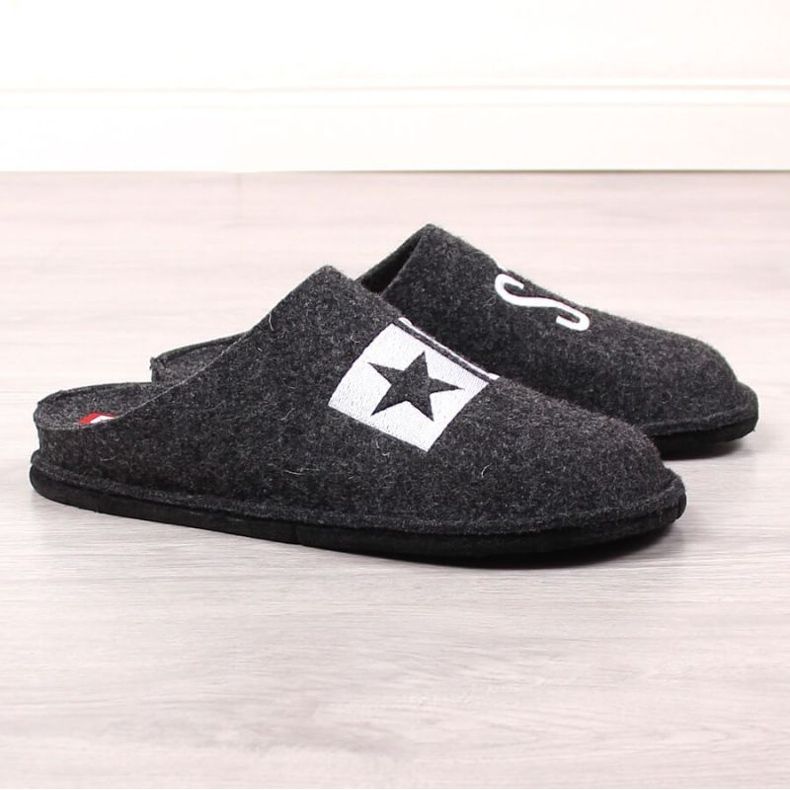 Chaussons d'intérieur en feutre de laine Big Star INT1804 noir 1