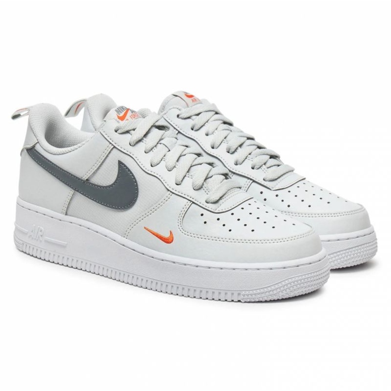 Chaussures Nike Air Force 1 07 HF3836-001 blanche 1