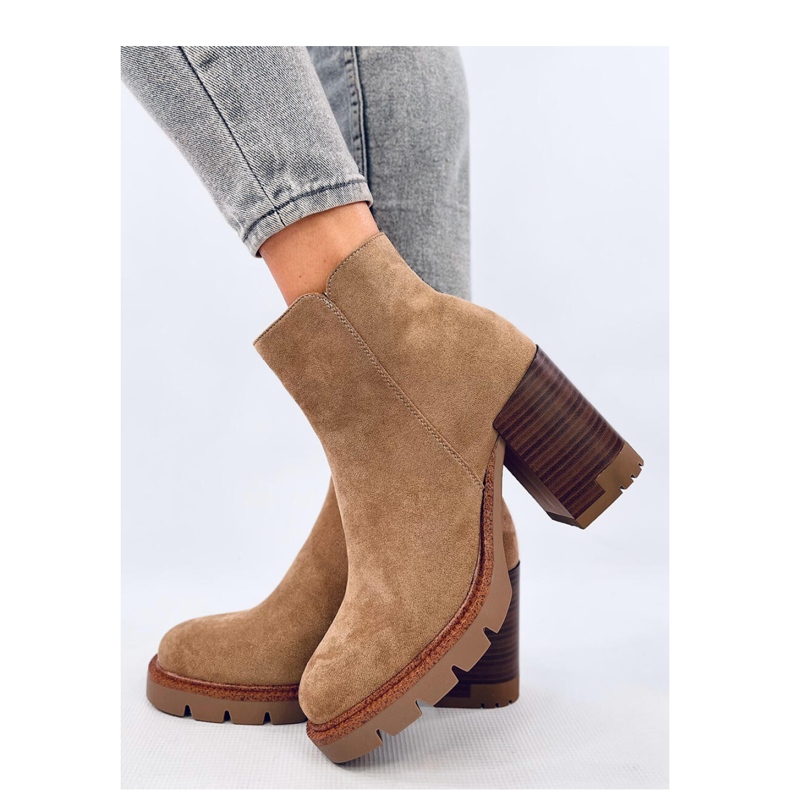 Bottines à talons hauts avec protecteur beige 1