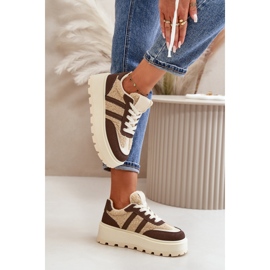 Chaussures de sport modèle 24886 marron brun 1 Chaussures de sport modèle 24886 marron brun 1