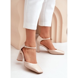 Escarpins Modèle CH881 Beige 1