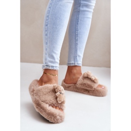 Chaussons Modèle BG189P Beige avec un ours en peluche 1 Chaussons Modèle BG189P Beige avec un ours en peluche 1