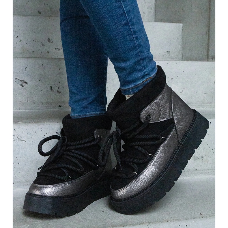 Boots de neige femme noires à plateforme et doublure en fourrure 2