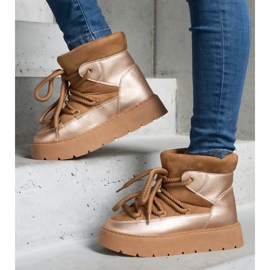 Bottines de neige marron à plateforme pour femme avec doublure en fourrure brun 1