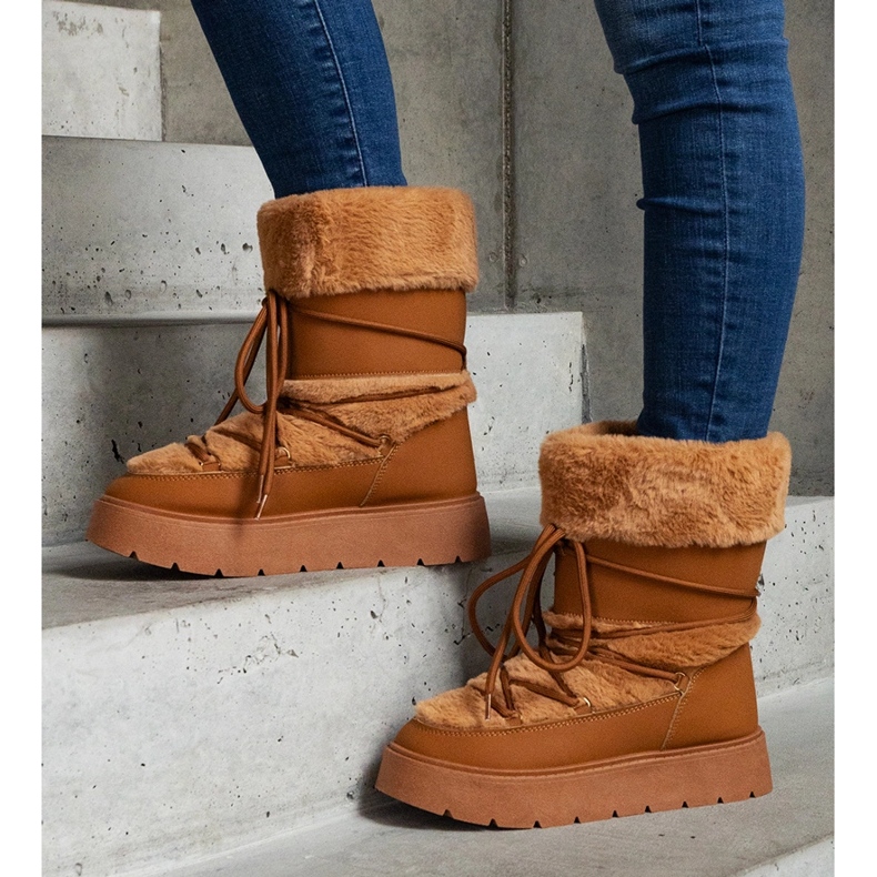 Bottes de neige marron isolées à enfiler pour femme, décorées de fourrure brun 1