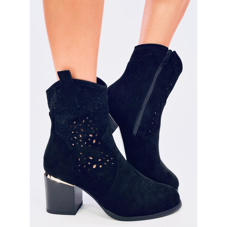 Santiags femme noires en daim ajouré 1