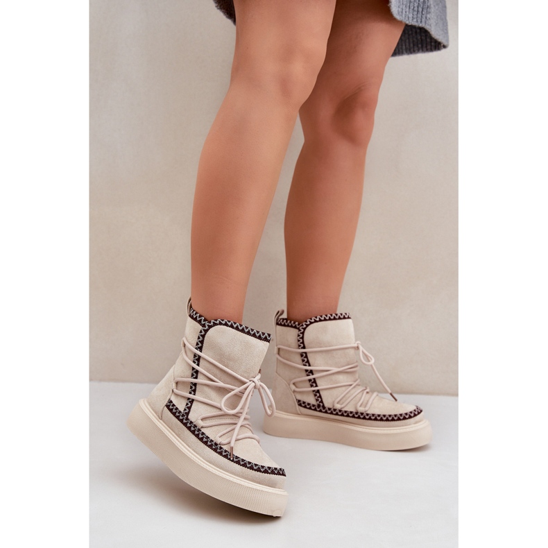 Boots de neige femme avec broderie sur la plateforme, beige clair 2