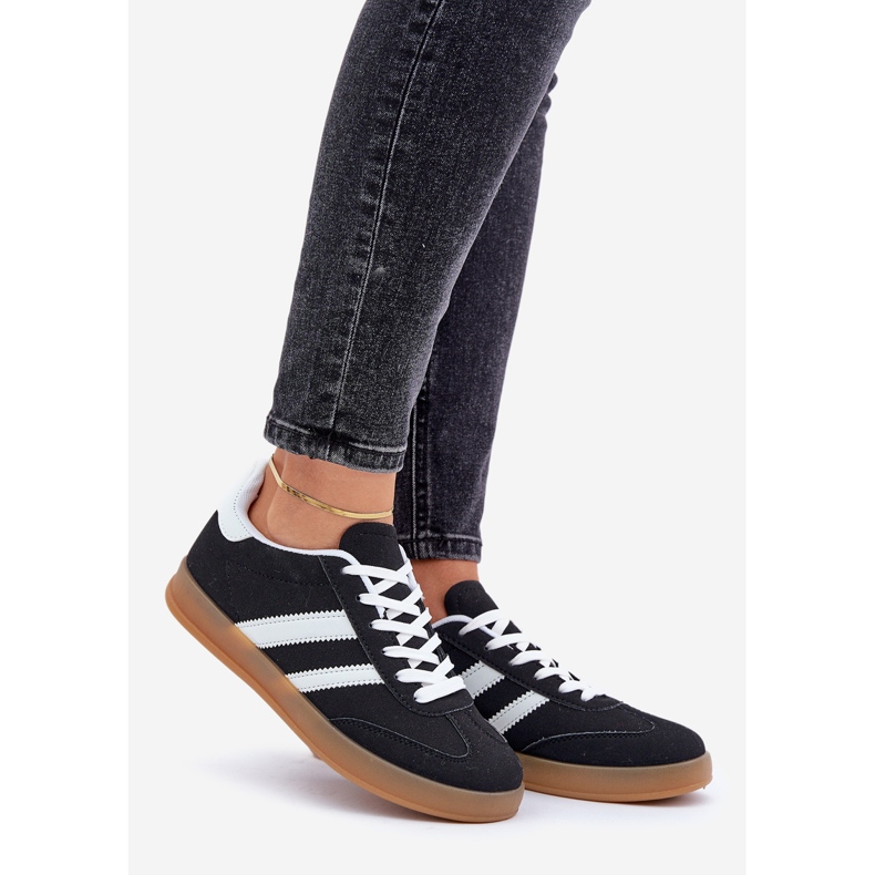 Baskets basses de sport pour femmes, noires 1