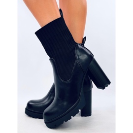 Bottines femme à talon et revers le noir 2