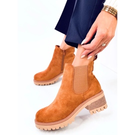Bottines Chelsea en daim camel brun 5
