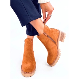 Bottines Chelsea en daim camel brun 2
