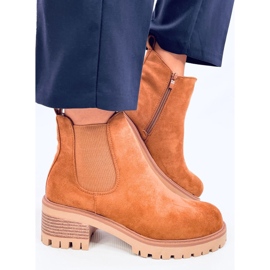 Bottines Chelsea en daim camel brun 4