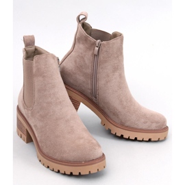 Bottines Chelsea en daim kaki à talon haut beige 1