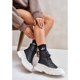 Baskets isolées en cuir sur plateforme massive Big Star OO274A599 Noir 1