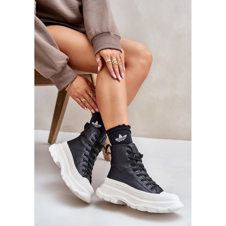 Baskets isolées en cuir sur plateforme massive Big Star OO274A599 Noir 1