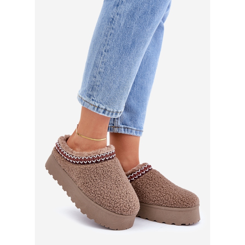 Bottes de neige à plateforme en peau de mouton marron avec fourrure brun 1