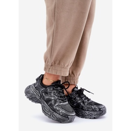 Baskets pour femmes avec détresses sur la plateforme, noires le noir 1