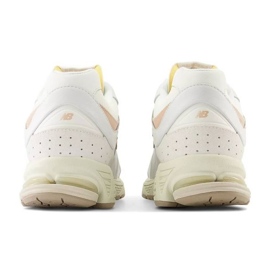 Chaussures New Balance U M2002RVF blanche 4