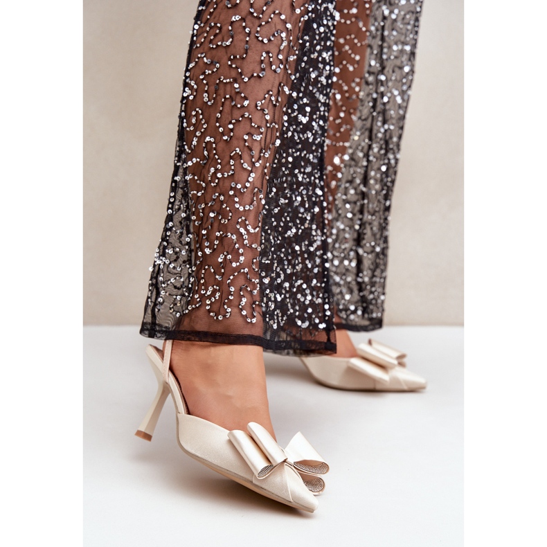 Talons hauts en tissu doré avec nœud d'or 2