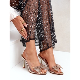 Sandales à talons transparentes avec nœud doré brillant d'or 6