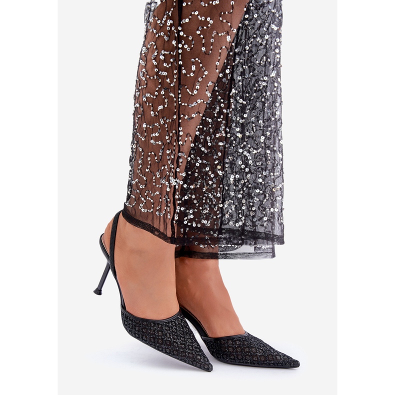 Escarpins hauts à talon ouvert décorés de paillettes noires 1