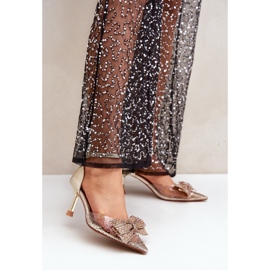 Talons hauts décorés avec nœud doré 2