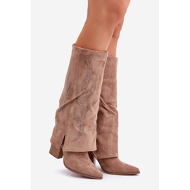 Bottines décorées beige foncé avec tige retroussée sur talon haut 1 Bottines décorées beige foncé avec tige retroussée sur talon haut 1
