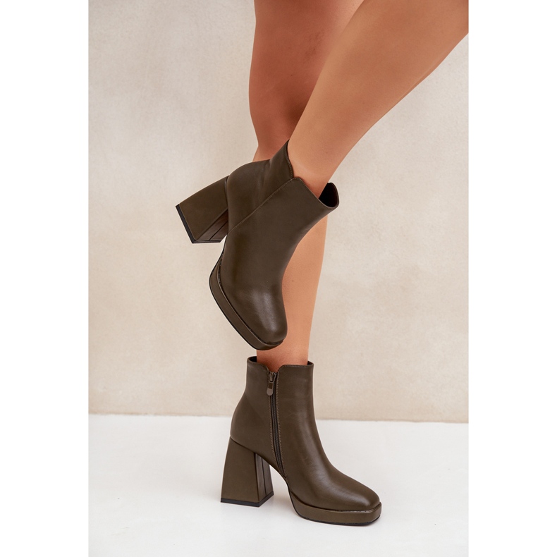 Bottines à talons hauts en cuir écologique, vert foncé 2