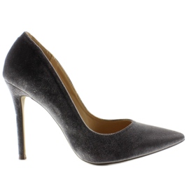 Superbes talons en velours gris 1 Superbes talons en velours gris 1