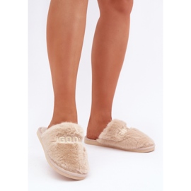 Chaussons femme avec fourrure et inscription, beige 2