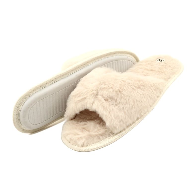 Evento Slippers pour femmes avec une fourrure douce 20pa36-3360 beige 4