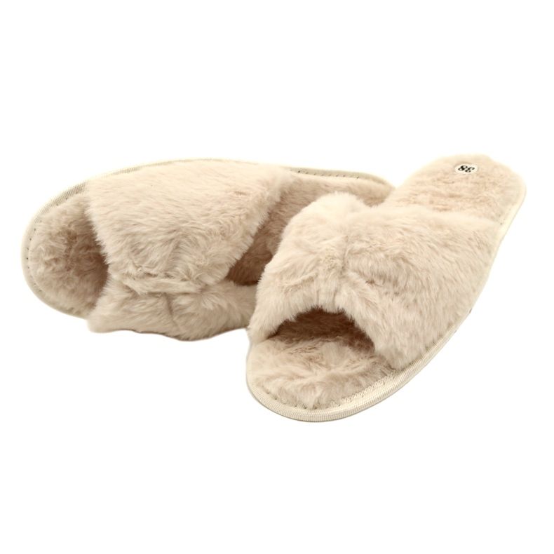 Evento Slippers pour femmes avec une fourrure douce 20pa36-3360 beige 3