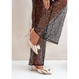Step in style Talons hauts dorés pour femmes élégantes avec un nœud d'or 2