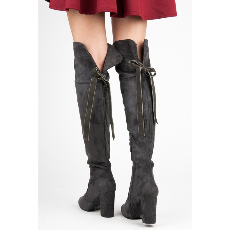 Bestelle Mousquetaires en daim avec un arc gris 2