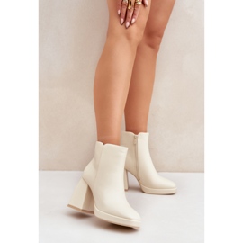 Step in style Bottes Modèle Selarae LQ-48 Beige Clair - Entrez avec style 1